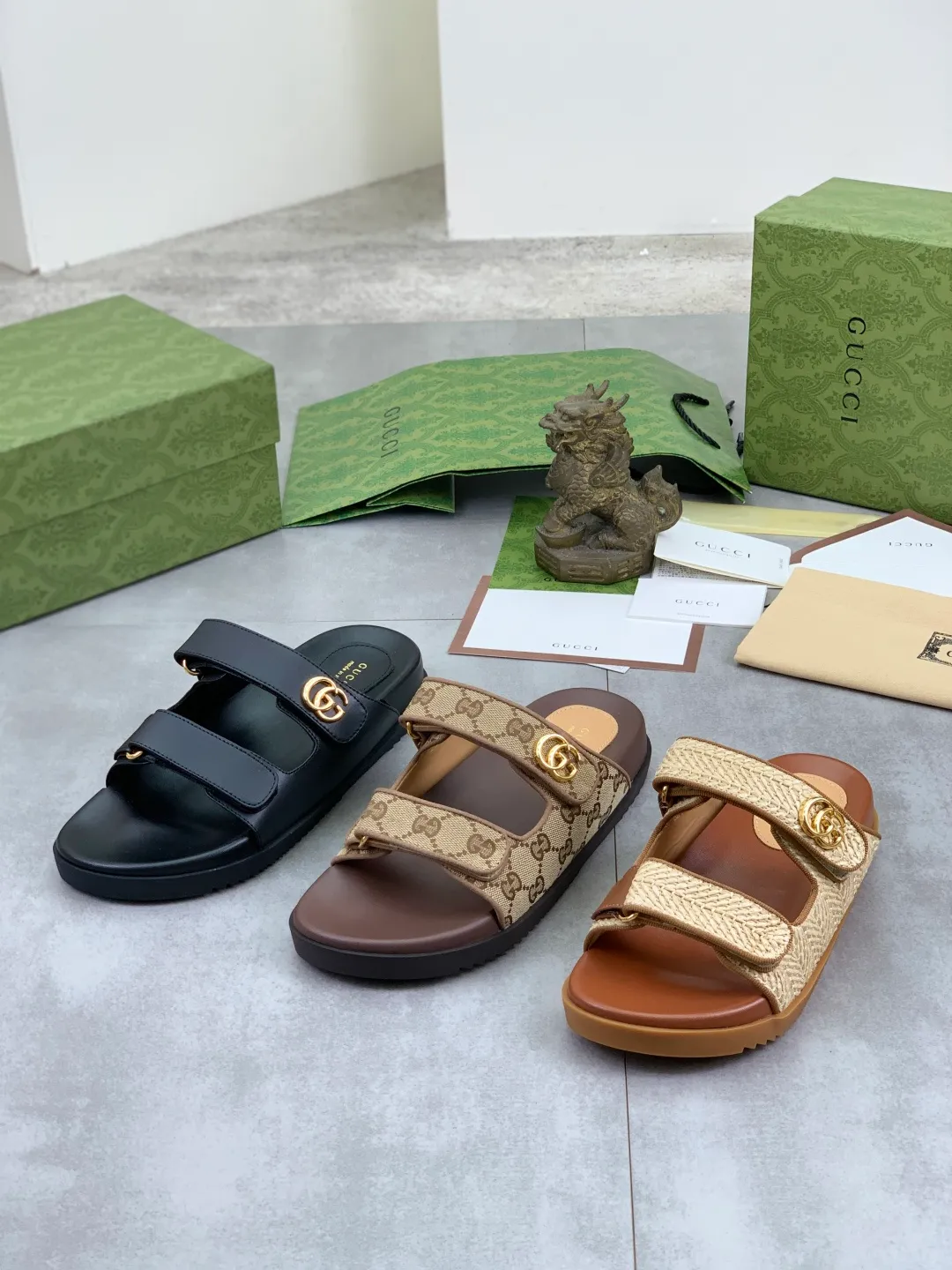Men's Men's Shoes💰P440💰[New Style] High Version 🎁🎁🎁 GUCCI New Year of the Snake casual slippers, original official website, perfect workmanship, transmitting a kind of noble luxury, sublimating its definition of luxury in Gucci's high-end extraordinary craftsmanship. Original Gucci double G combination outsole, code number: 35-45, complete package